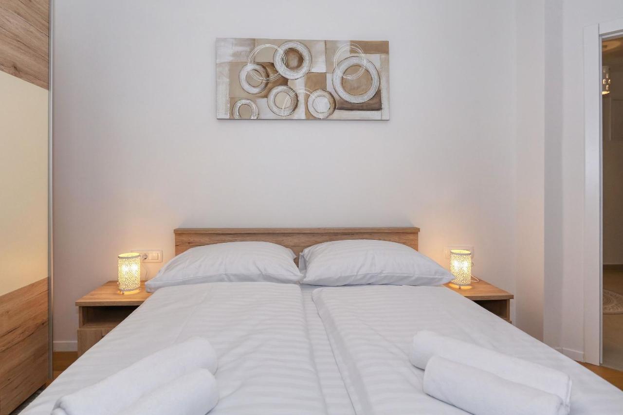 Apartments Perla With Free Parking 자다르 외부 사진