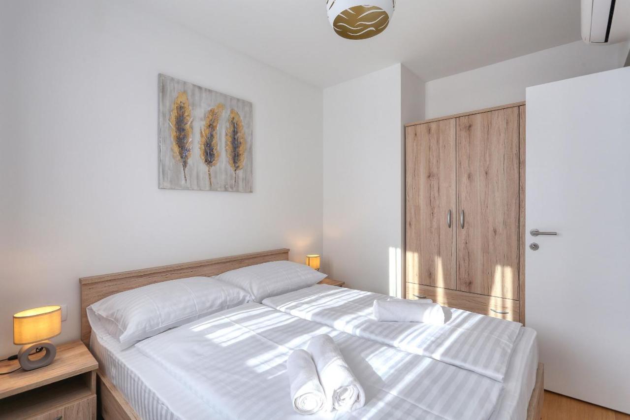 Apartments Perla With Free Parking 자다르 외부 사진