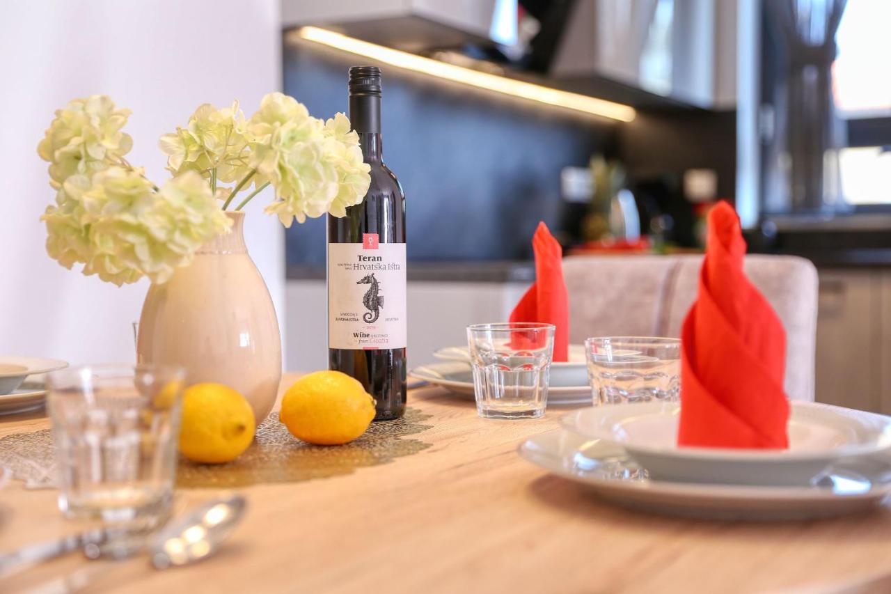 Apartments Perla With Free Parking 자다르 외부 사진
