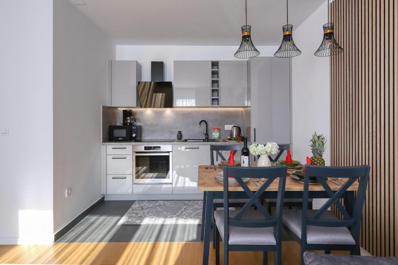Apartments Perla With Free Parking 자다르 외부 사진