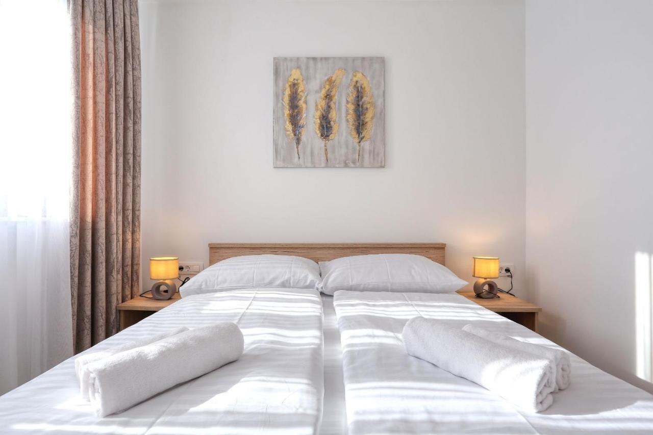 Apartments Perla With Free Parking 자다르 외부 사진