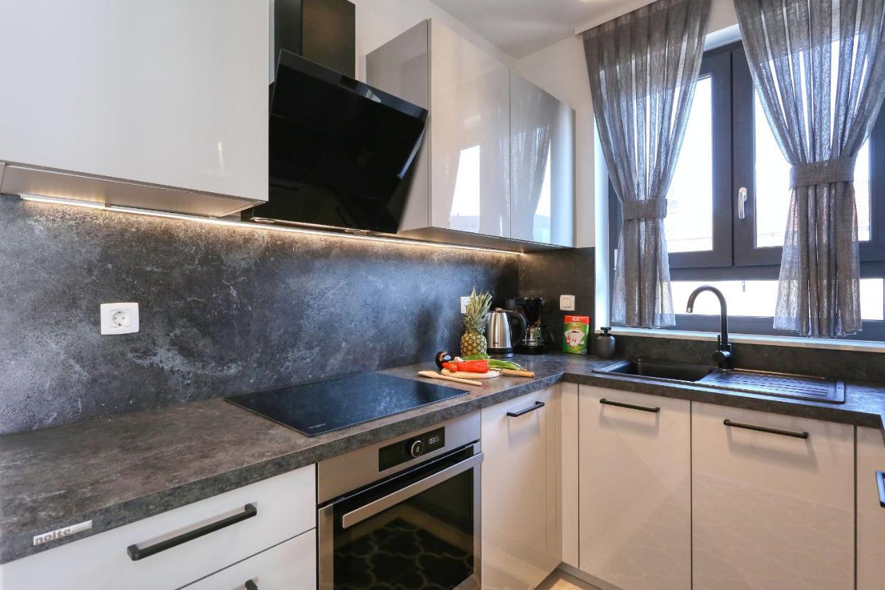 Apartments Perla With Free Parking 자다르 외부 사진