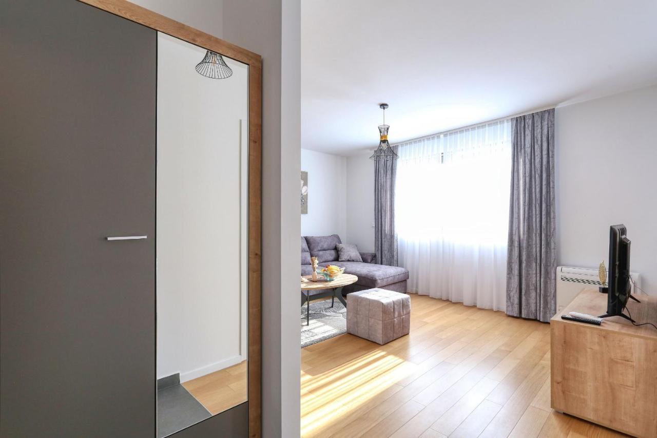 Apartments Perla With Free Parking 자다르 외부 사진