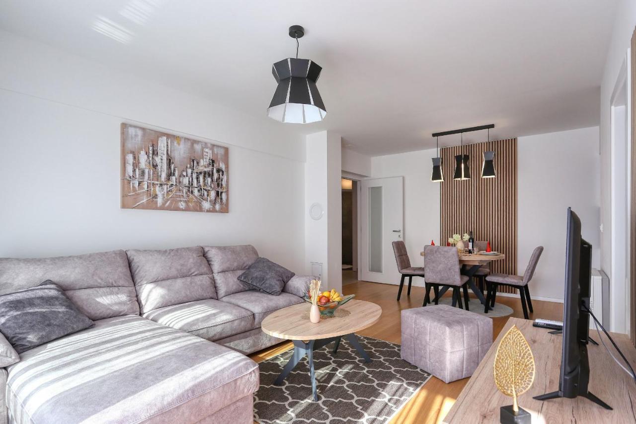Apartments Perla With Free Parking 자다르 외부 사진