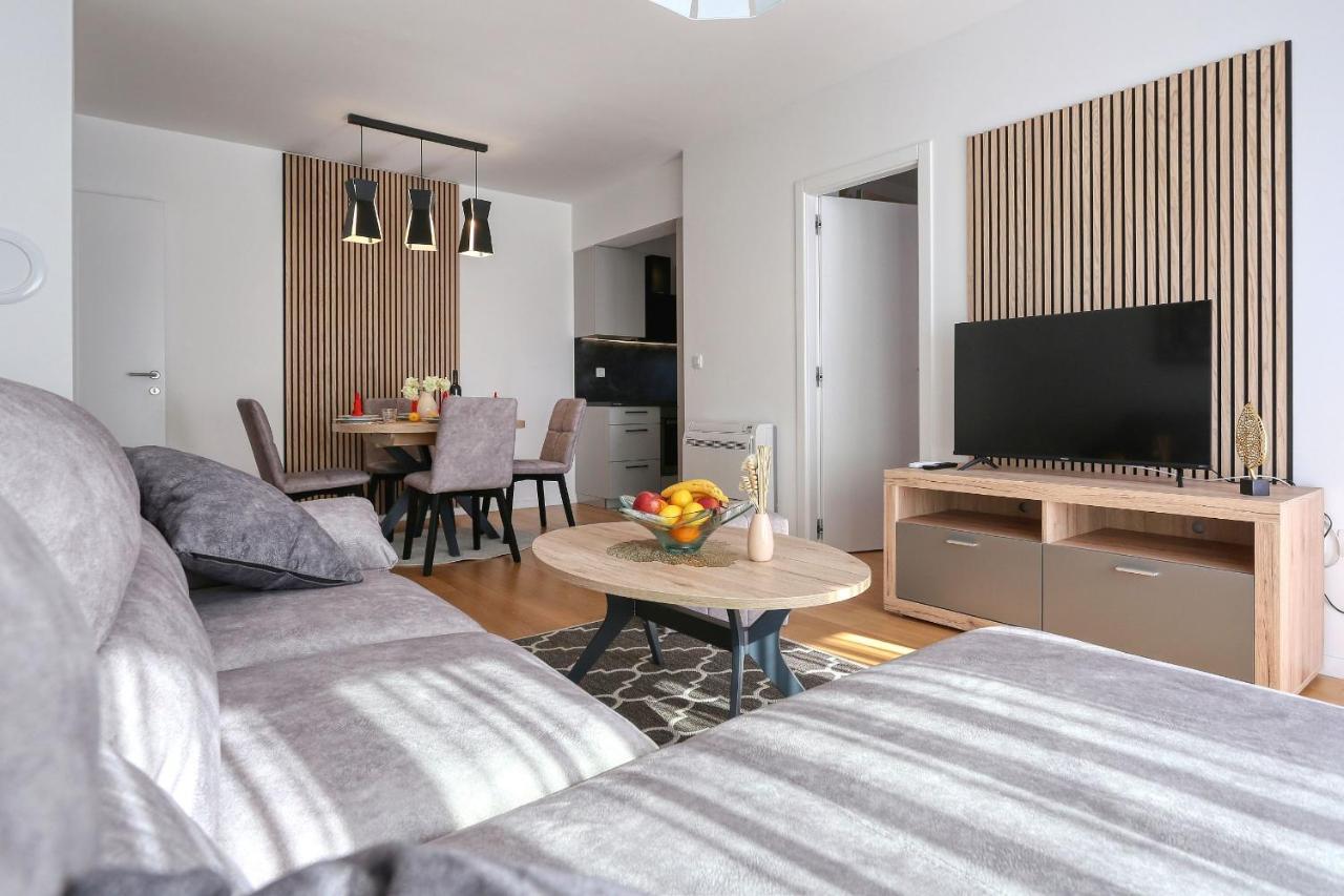 Apartments Perla With Free Parking 자다르 외부 사진