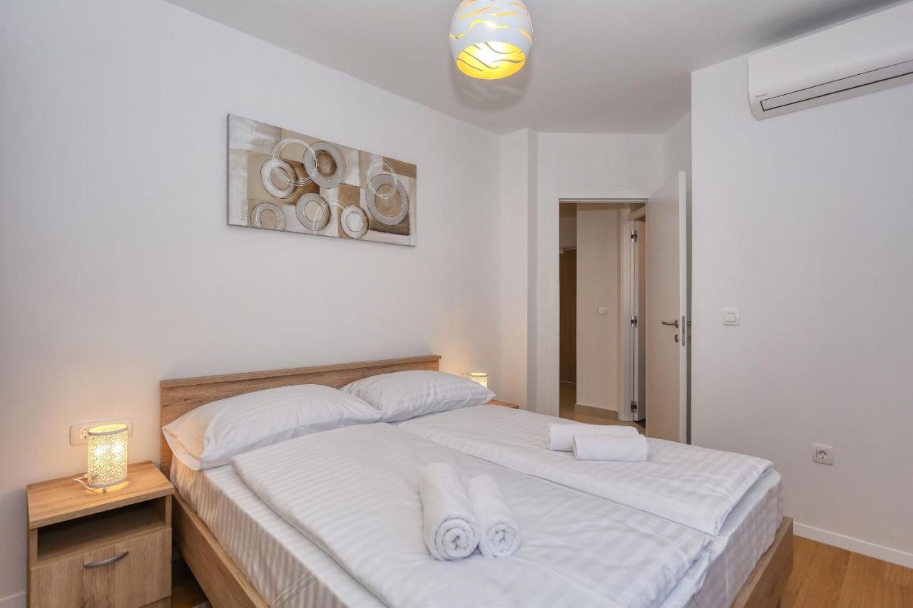 Apartments Perla With Free Parking 자다르 외부 사진